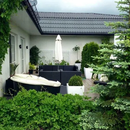 Villa Dom Z Basenem I Duzym Ogrodem Idealny Na Imprezy