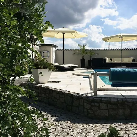 Dom Z Basenem I Duzym Ogrodem Idealny Na Imprezy Villa *